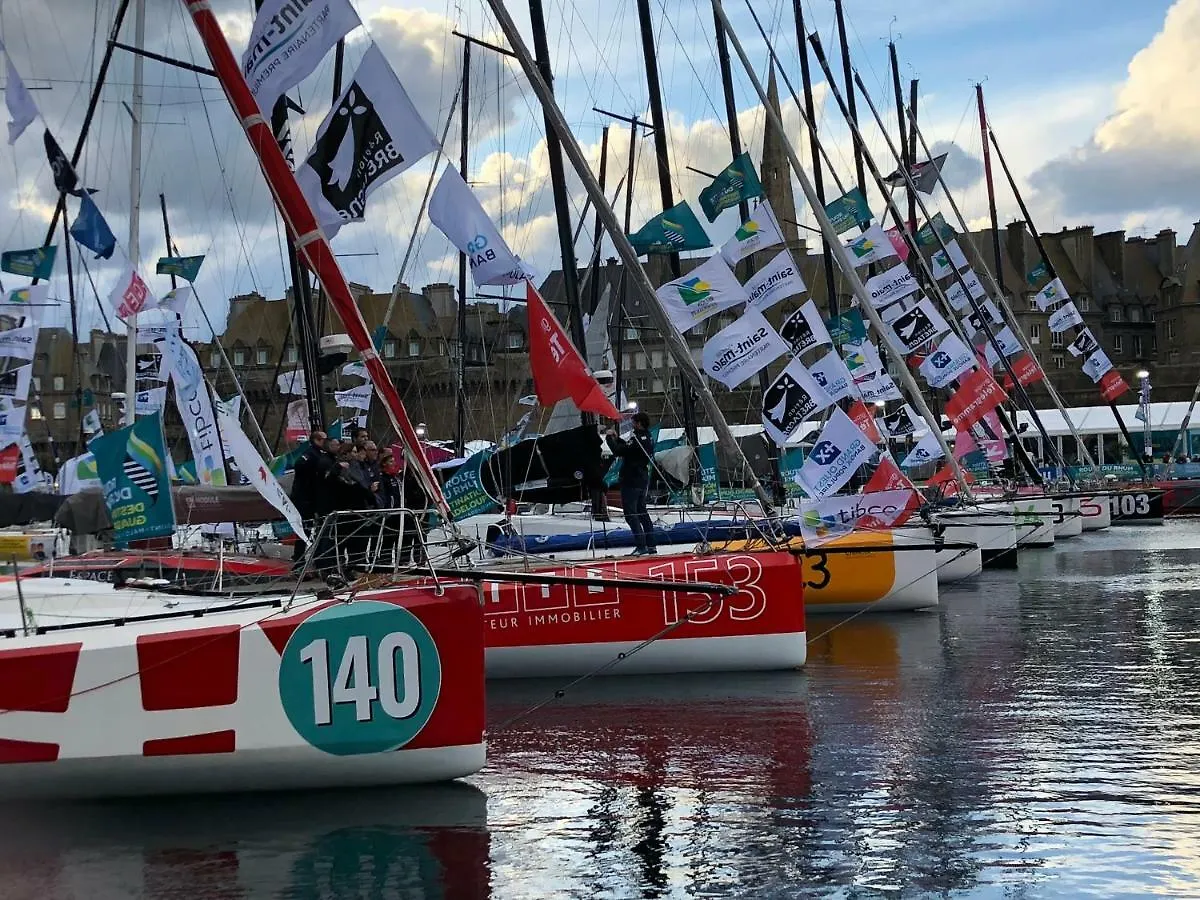 Emeraude Saint-Malo 0*,